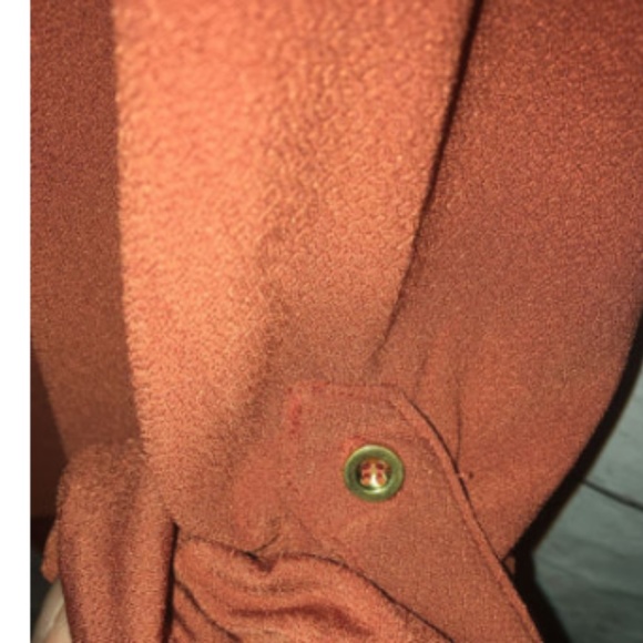 Mine Blouse Size M V Neck Front Half Zip - Picture 5 of 8